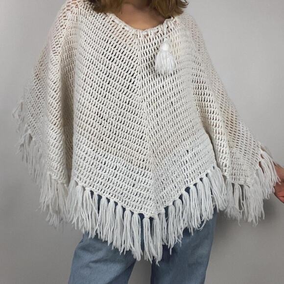 Handmade Lightweight Vintage Crochet Fringe Poncho with Tassels - Picture 1 of 5